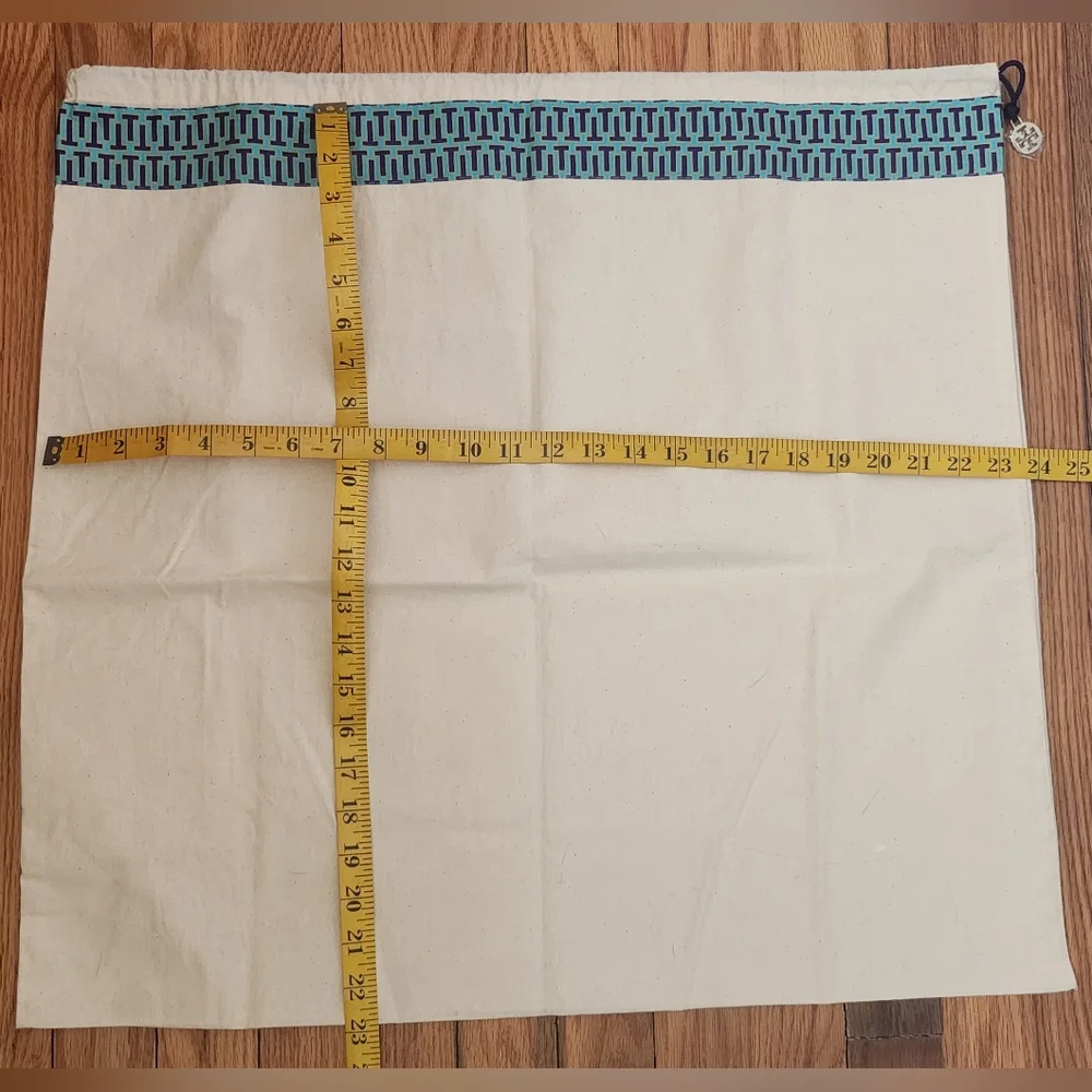 Tory Burch.Dust Cover Bag 23